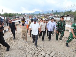 Pastikan Kondisi Daerah Terdampak Bencana, Mendagri Tito Cek Langsung Infrastruktur di Bener Meriah