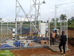 OKNUM RW KP LEMAH DUHUR MULYAHARJA BOGOR DIDUGA TIPU WARGA SUKAHARJA YANG TERDAMPAK PEMBANGUNAN TOWER DIMINTAI KTP DAN TANDA TANGAN BERDALIH PERBAIKAN JALAN TERNYATA UNTUK PEMBANGUNAN TOWER