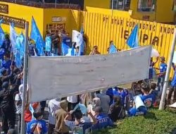 Salah satu karyawan yang terdampak pemutusan hubungan kerja (PHK) di PT Star Comgistic Indonesia (SCI)