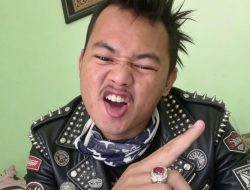 Jangan Sampai Nyesel!” Pesan ‘Anak Punk’ Cigombong Ini Soal Pilihan Kades Jadi Sorotan