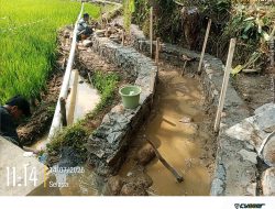 Proyek P3A Tugu Jaya Disorot, Papan Proyek Tak Terpasang