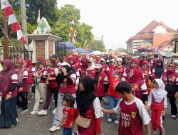 Polsek Rumpin Kawal Jalan Sehat HUT RI ke-81