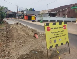 Jalan Raya Tapos Diperbaiki, Progres 70 Persen, Warga Tunggu Tuntas